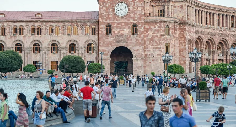 İrəvandan şok: 13 azərbaycanlı Ermənistana gəldi – Onlar kimdir?