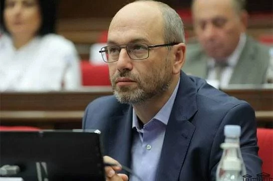 Erməni deputat: “Çoxlu erməni hərbi qulluqçunun cəsədi hələ də basdırılmayıb”
