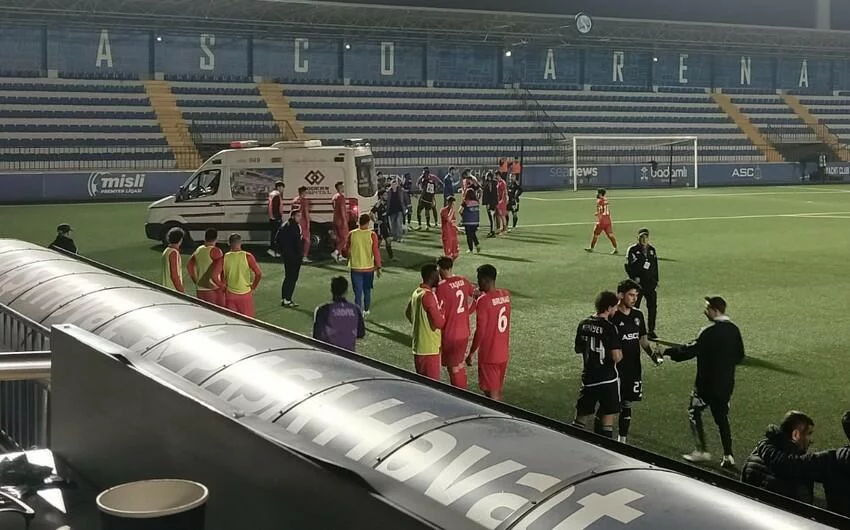Azərbaycanlı futbolçu huşunu İTİRDİ