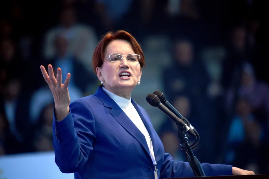 “Bunu sübut etməyən şərəfsiz oğlu şərəfsizdir” - Akşener