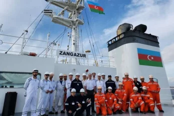“Zəngəzur” tankerində Azərbaycan bayrağı qaldırıldı - VİDEO