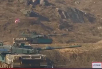 Polşa Belarusla sərhədə "K2" tankları yerləşdirib - VİDEO