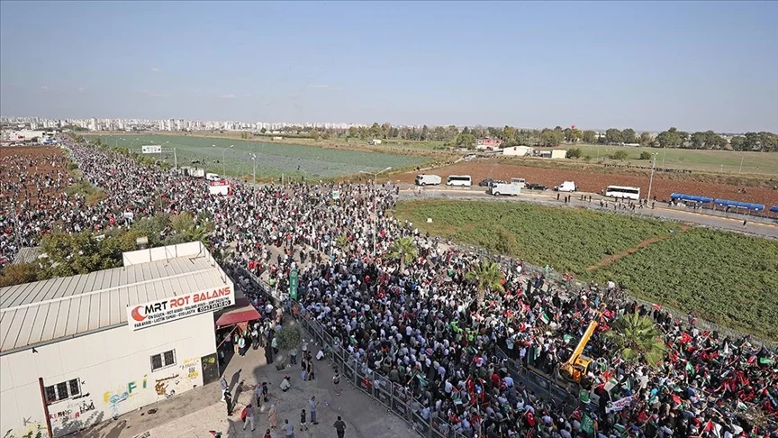 Etirazçılar "İncirlik" hərbi bazasına hücum - ETDİ