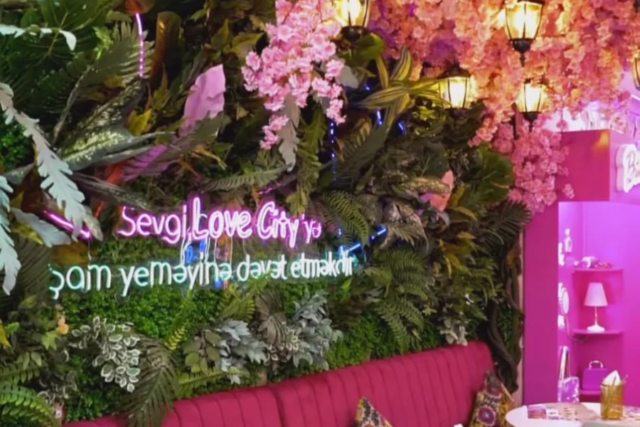 Bakıda məşhur "Love City" restoranı külə döndü - VİDEO