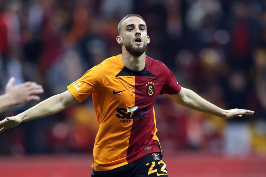 Berkan Kutlu "Qalatasaray"a qayıtdı 