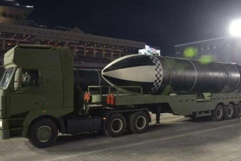 Şimali Koreya ballistik raket atdı 
