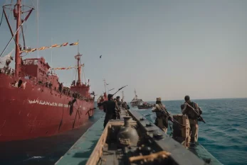 ABŞ esminesi Qırmızı dəniz üzərində husilərin PUA-sını vurub 