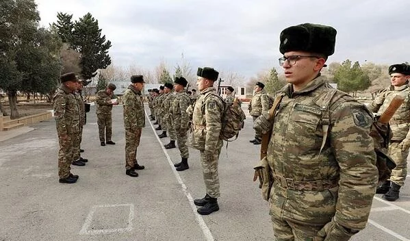 Kərim Vəliyev ordunun döyüş hazırlığını yüksək qiymətləndirib 