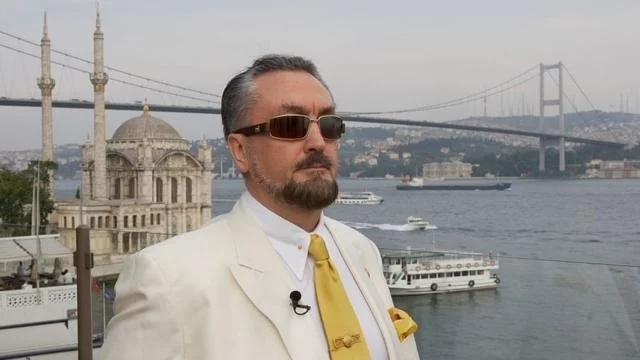 Adnan Oktar həbsxanada da rahat durmadı - Qadın vəkillərlə...