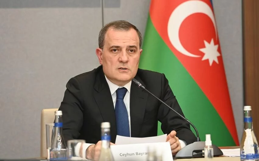 Ceyhun Bayramov Türkiyəyə getdi 