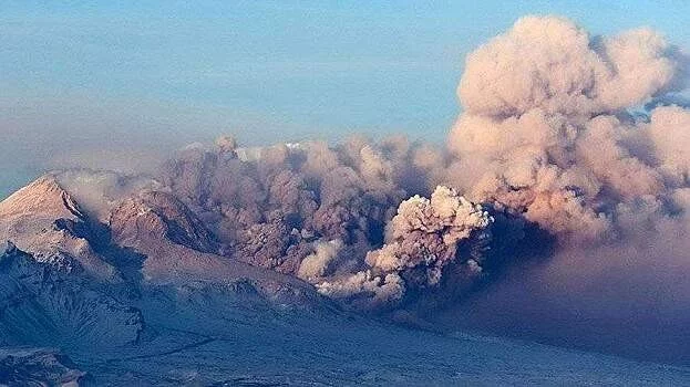 Ebeko vulkanı yenidən PÜSKÜRDÜ