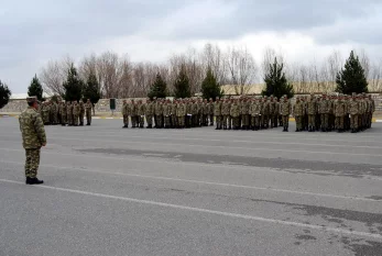 Hərbi vəzifəlilərlə keçirilən təlim toplanışı başa çatıb 