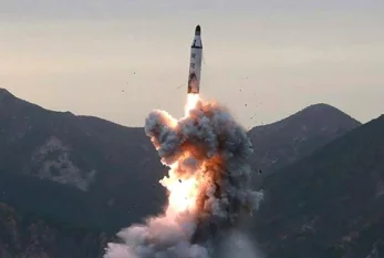 Şimali Koreya bir neçə naməlum raket atıb 