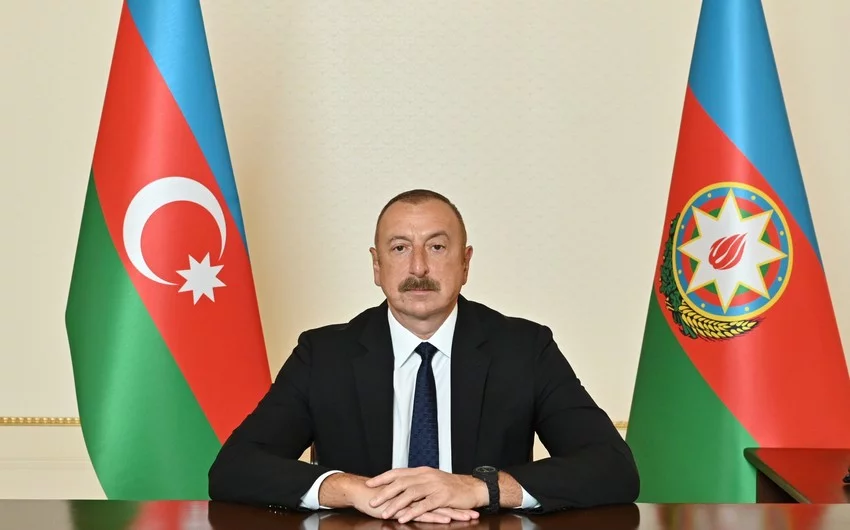 İlham Əliyev Mişustinlə görüşür 