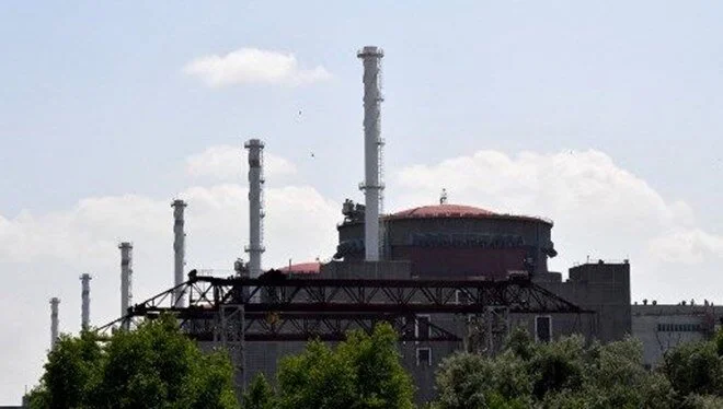 Ukrayna Atom Elektrik Stansiyasına hücum etdi 
