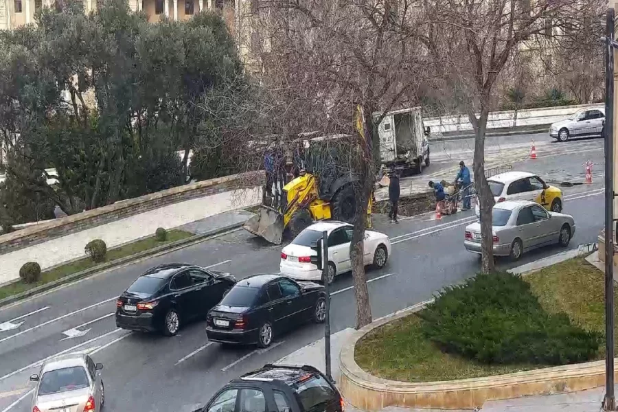 Bakının mərkəzində hərəkət məhdudlaşdırıldı 