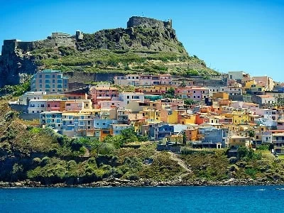 Fransa Korsikaya muxtariyyət statusu verəcək 