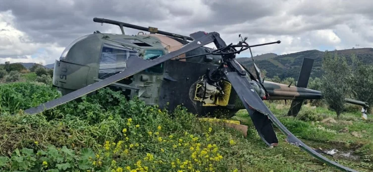 Hərbi helikopter İzmirə məcburi eniş etdi 