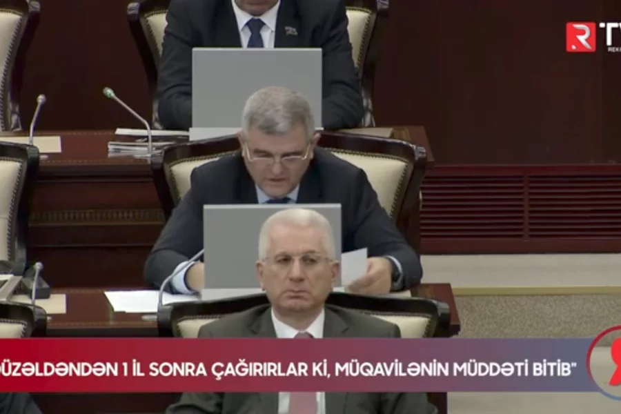 "İşə düzəldəndən 1 il sonra çağırırlar ki, müqavilənin müddəti bitib" - Fazil Mustafa