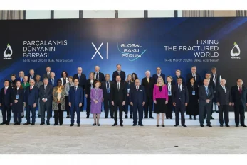 Prezident XI Qlobal Bakı Forumunda iştirak edir - FOTO