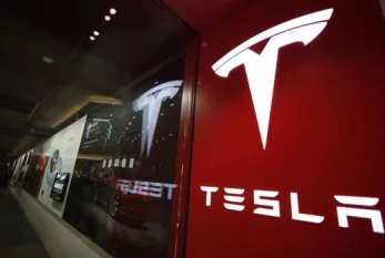 "Tesla" bu ölkədəki avtomobil istehsalını azaldır 