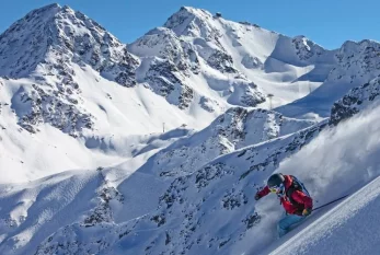 Alp dağlarında 6 xizəkçi İTKİN DÜŞDÜ