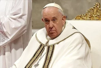 "Vatikanda ölümümü gözləyənlər var" 