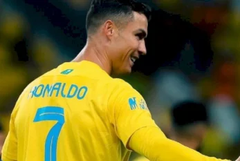 40 yaşlı Ronaldo bir oyunda 3 qol vurdu 