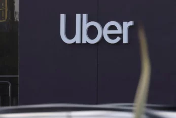 "Uber" taksi sürücülərinə 178 milyon dollar ödəyəcək 