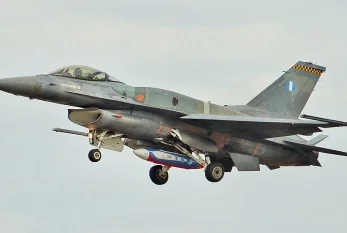 Yunanıstanda F-16 qəzaya uğradı 