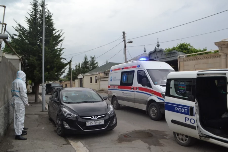 Bakıda DƏHŞƏT: Oğlunu və gəlinini baltaladı — MƏHKƏMƏ İŞİ