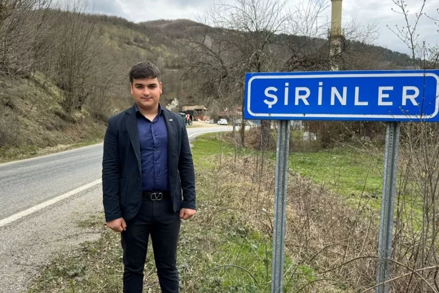 Şirinlər kəndinin şirin muxtarı 