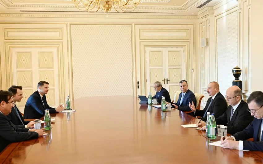 Prezident Rumıniyanın energetika nazirini qəbul edib 