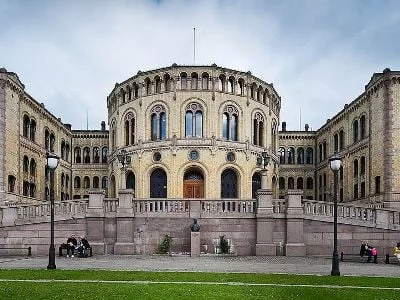 Norveç parlamentində bomba təhlükəsi 