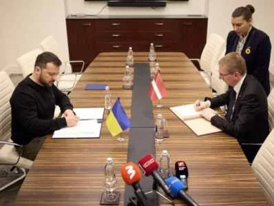 Ukrayna və Latviya təhlükəsizlik sazişi imzaladı 