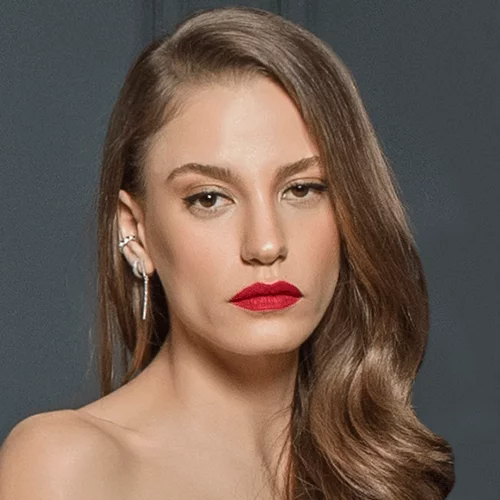 Serenay Sarıkaya görünüşü ilə gündəm oldu - FOTOlar