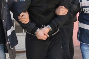 Oğrunu tutmağa çalışan polislər öldürüldü 