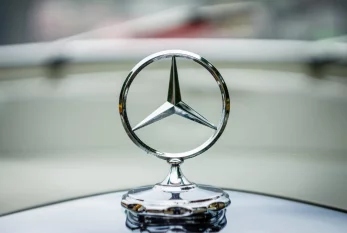 Mercedes-Benz dünya üzrə 341 min avtomobilini geri çağırır 