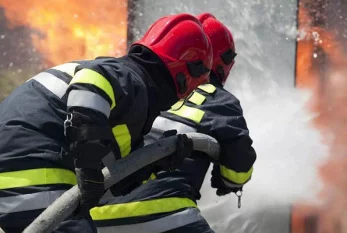 Bakıda köşk yandı, ölən var 