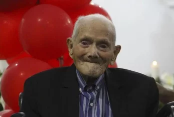 Dünyanın ən yaşlı adamı öldü 