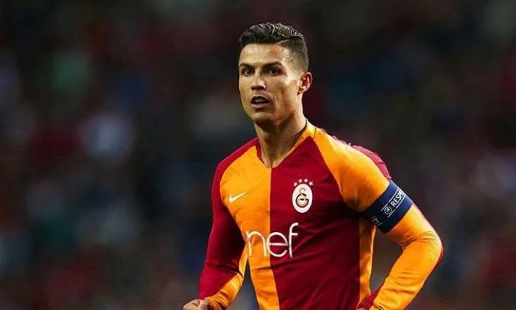​Ronaldo razılıq verdi - Türk klubundan tarixi transfer