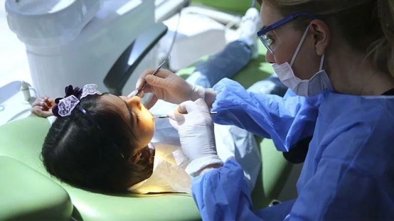 Dünyada ilk: insanlara diş çıxaran dərman veriləcək 