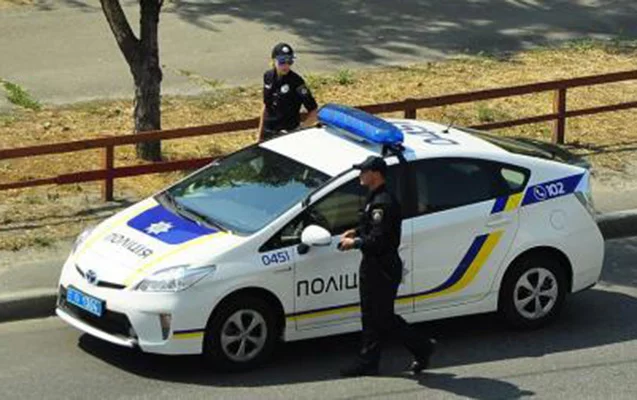 Polis maşını içərisindəki polislə birgə OĞURLANDI