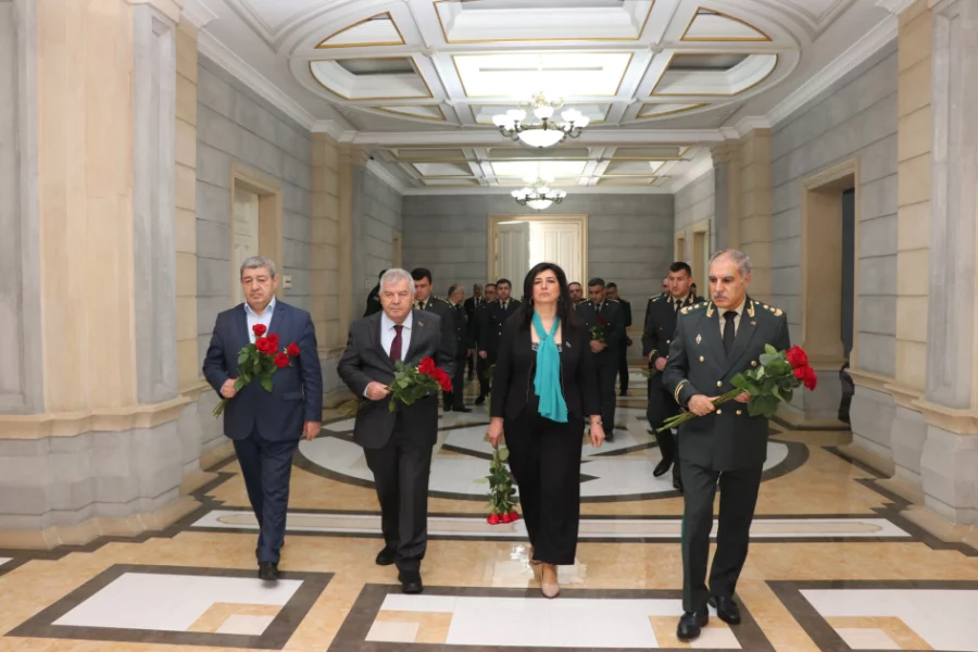 Hərbi Prokurorluqda Ümummilli Liderin anadan olmasının 101-ci ildönümü münasibətilə tədbir keçirilib 