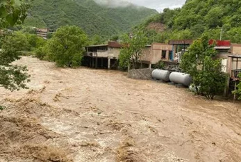 Ermənistandakı daşqınlarda ölən var 