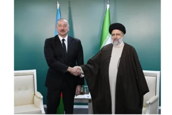 İlham Əliyev sərhəddə İran Prezidenti ilə görüşür 