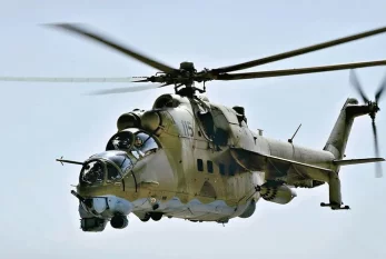 Hərbi helikopter qəzaya düşdü: Ölənlər və yaralananlar var  - VİDEO