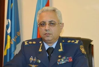 Azərbaycan müdafiə nazirinin müavini ehtiyata buraxılıb 