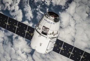 "SpaceX" orbitə ABŞ casus peyklərini göndərdi 