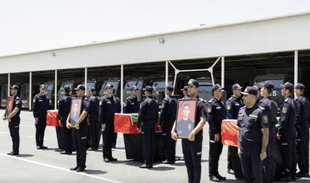 Bakıda öldürülən polislərlə VİDA MƏRASİMİ - FOTO